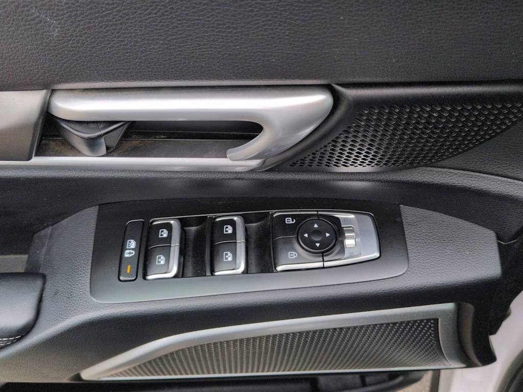 Thumbnail: 2022 Kia Telluride - 23