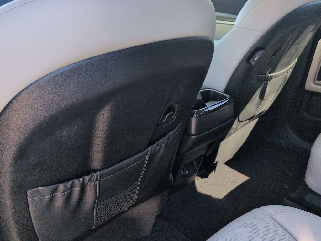 Thumbnail: 2021 Kia Telluride - 22