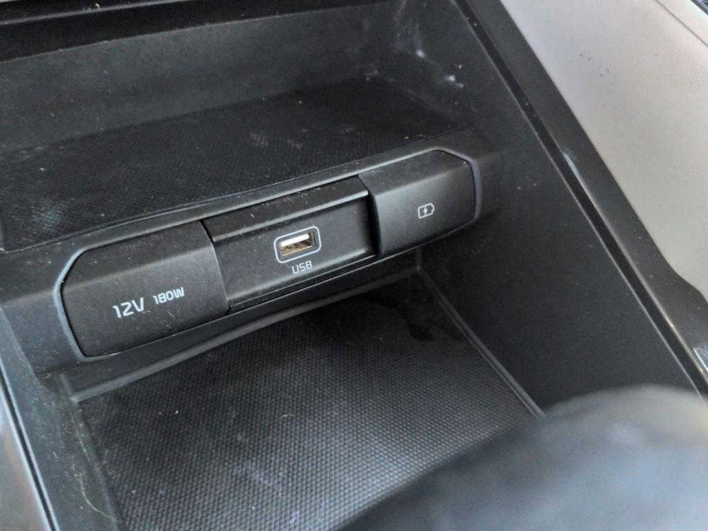 Thumbnail: 2021 Kia Telluride - 31