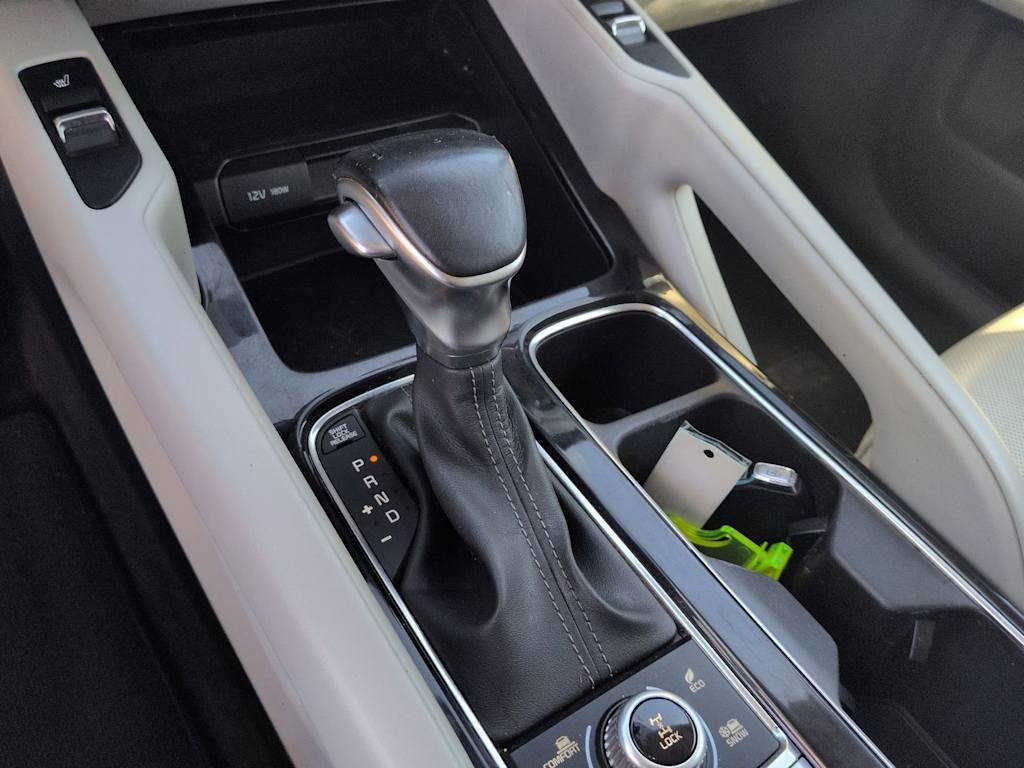 Thumbnail: 2021 Kia Telluride - 32