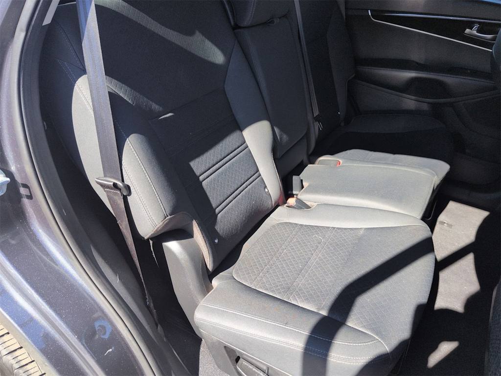 Thumbnail: 2020 Kia Sorento - 26