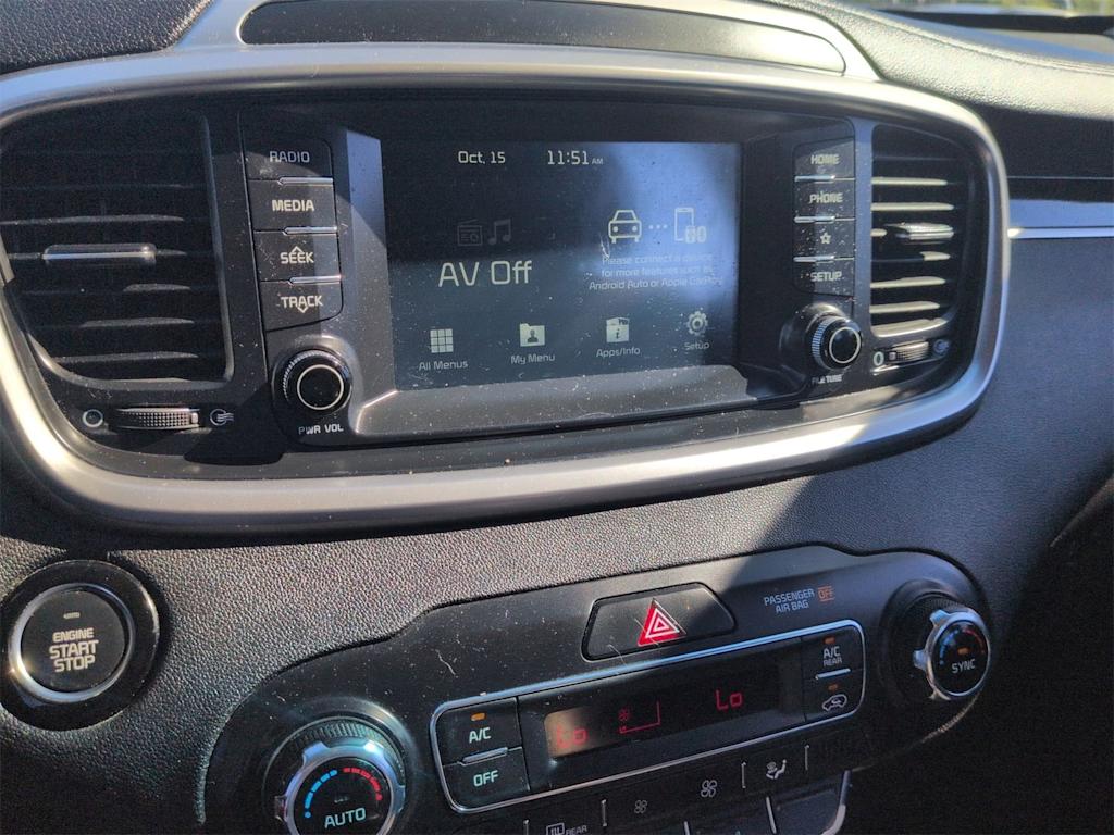 Thumbnail: 2020 Kia Sorento - 14