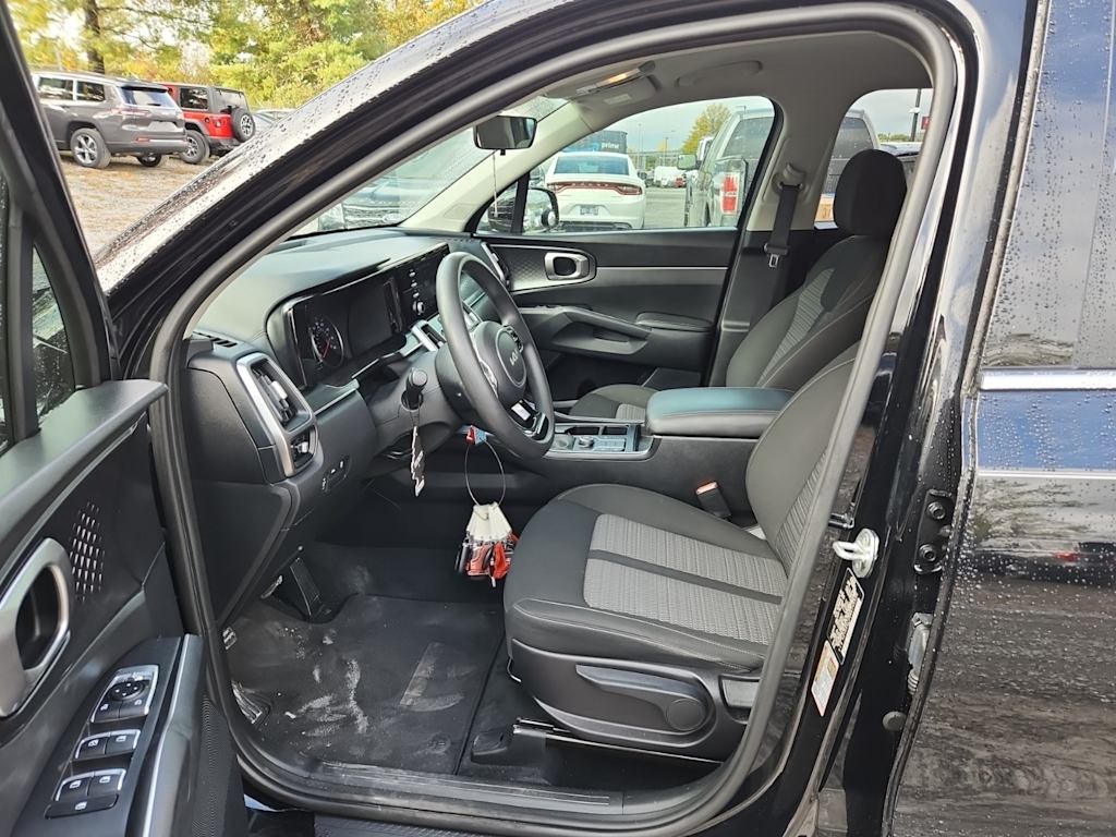 Thumbnail: 2022 Kia Sorento - 19