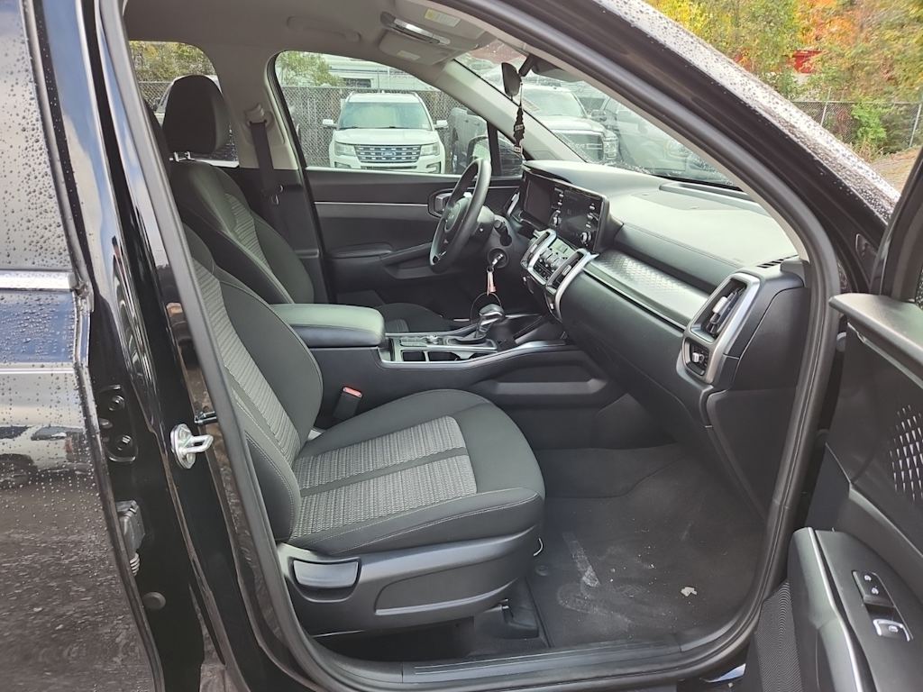 Thumbnail: 2022 Kia Sorento - 23