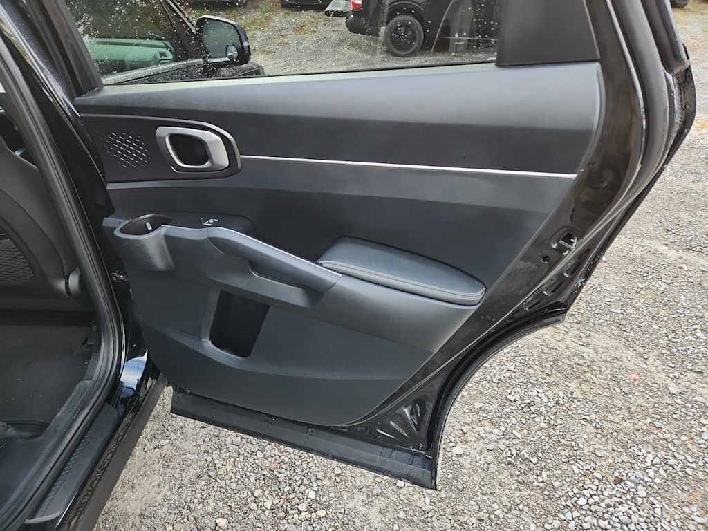 Thumbnail: 2022 Kia Sorento - 26