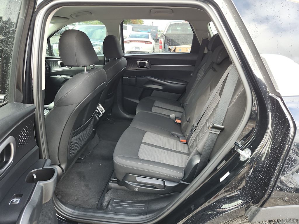 Thumbnail: 2022 Kia Sorento - 27