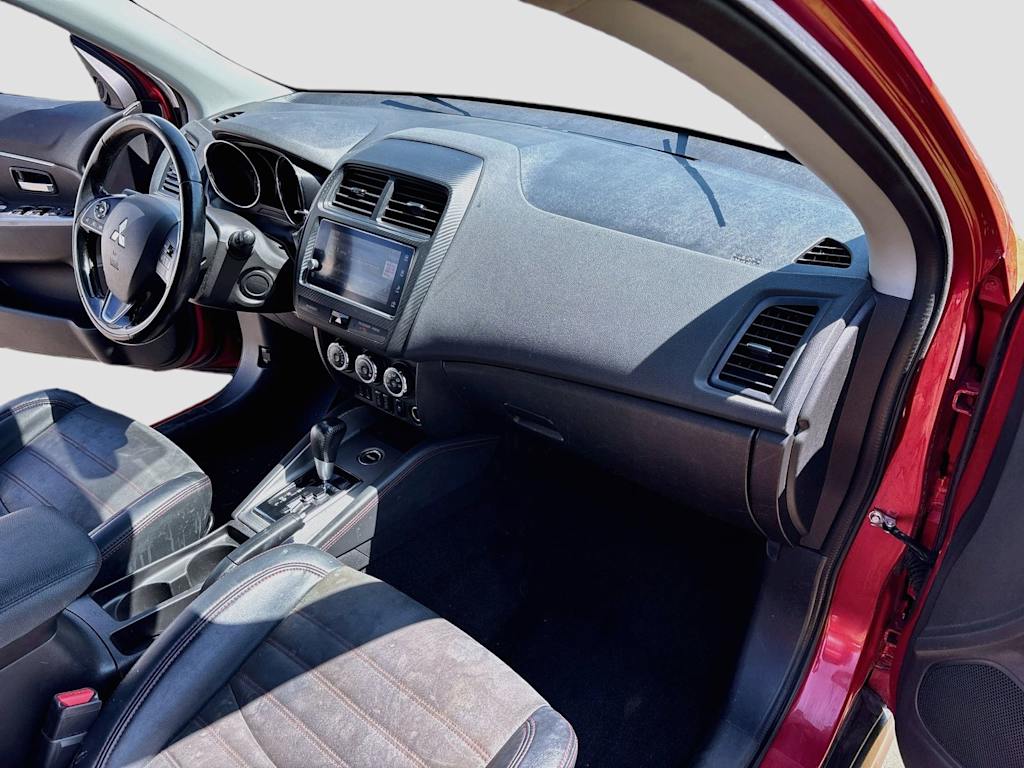 Thumbnail: 2018 Mitsubishi Outlander Sport - 15