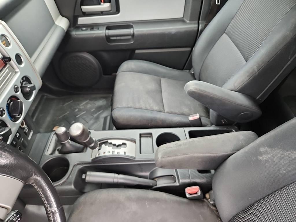 Thumbnail: 2007 Toyota FJ Cruiser - 9