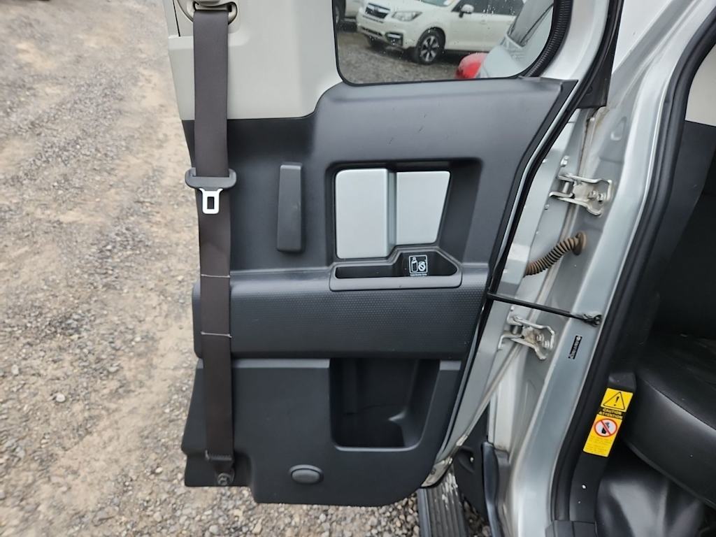 Thumbnail: 2007 Toyota FJ Cruiser - 30