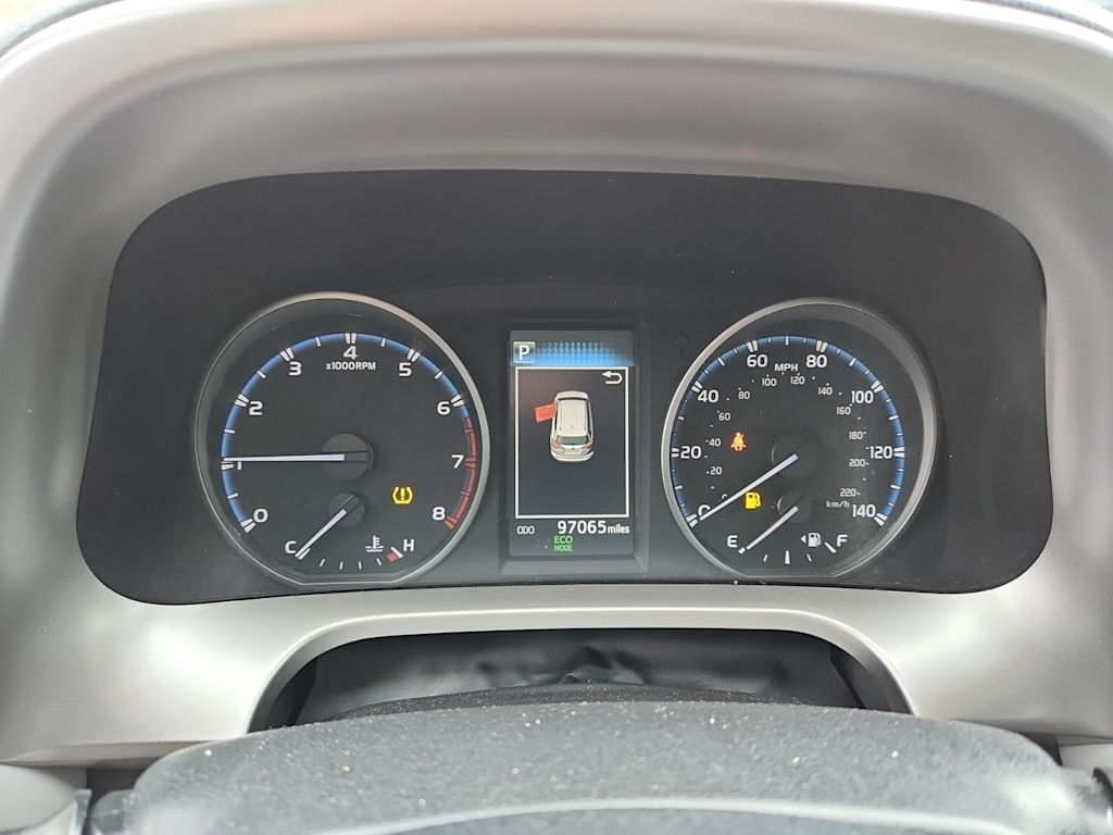 Thumbnail: 2017 Toyota RAV4 - 13