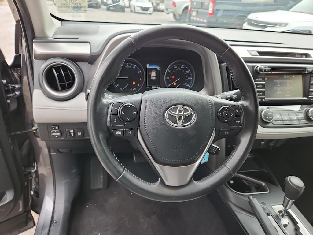 Thumbnail: 2017 Toyota RAV4 - 7