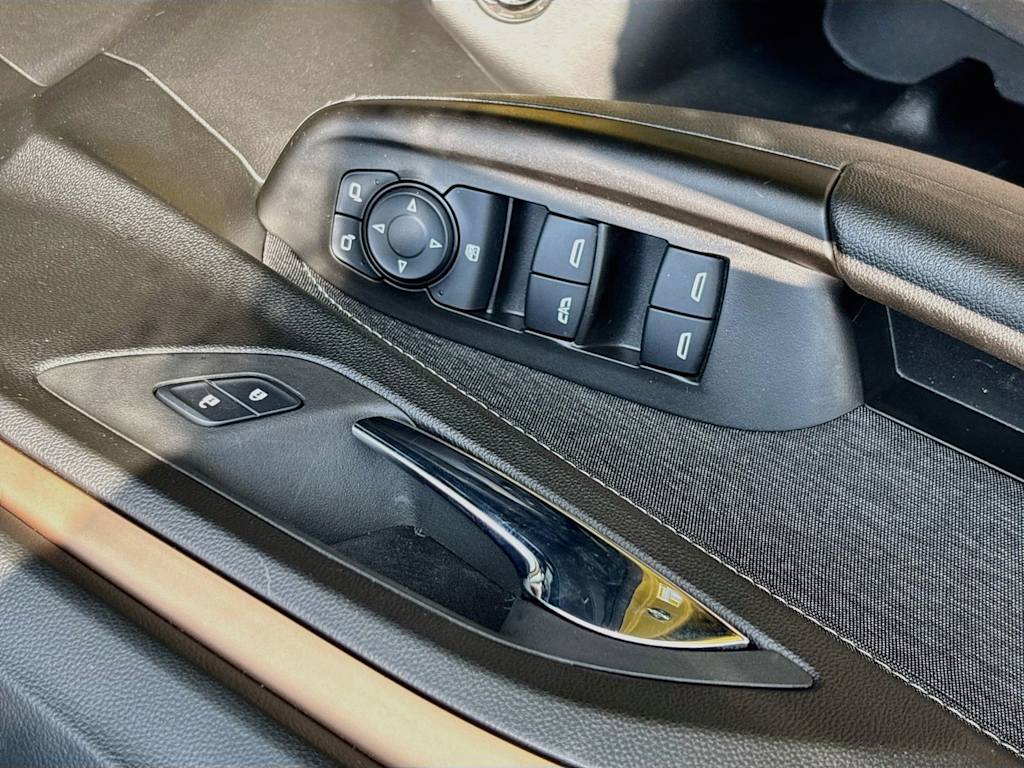 Thumbnail: 2023 Chevrolet TrailBlazer - 6