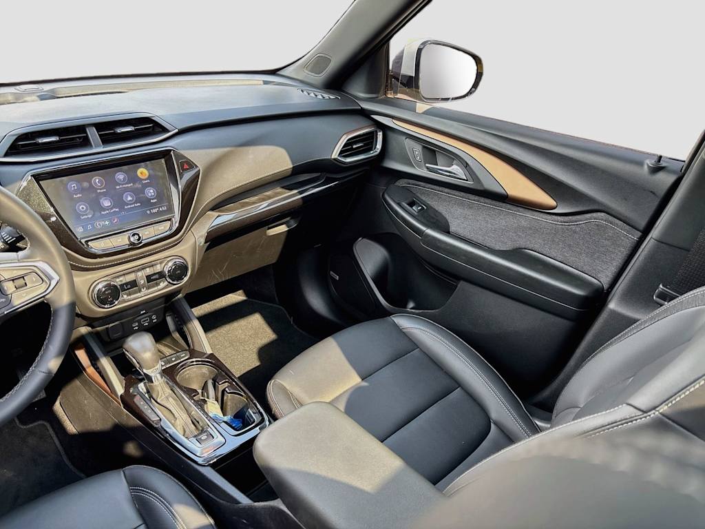 Thumbnail: 2023 Chevrolet TrailBlazer - 14