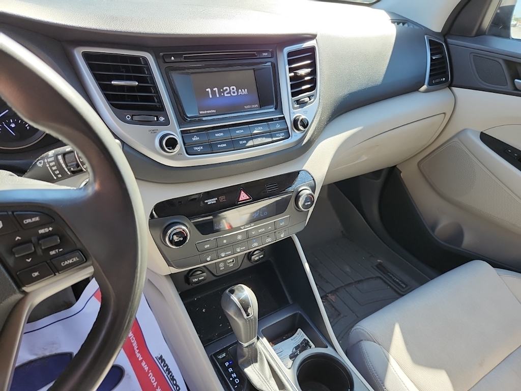 Thumbnail: 2017 Hyundai Tucson - 12