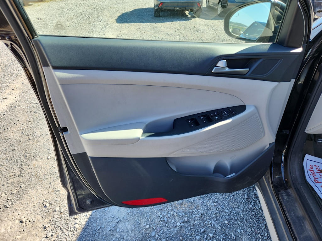 Thumbnail: 2017 Hyundai Tucson - 19