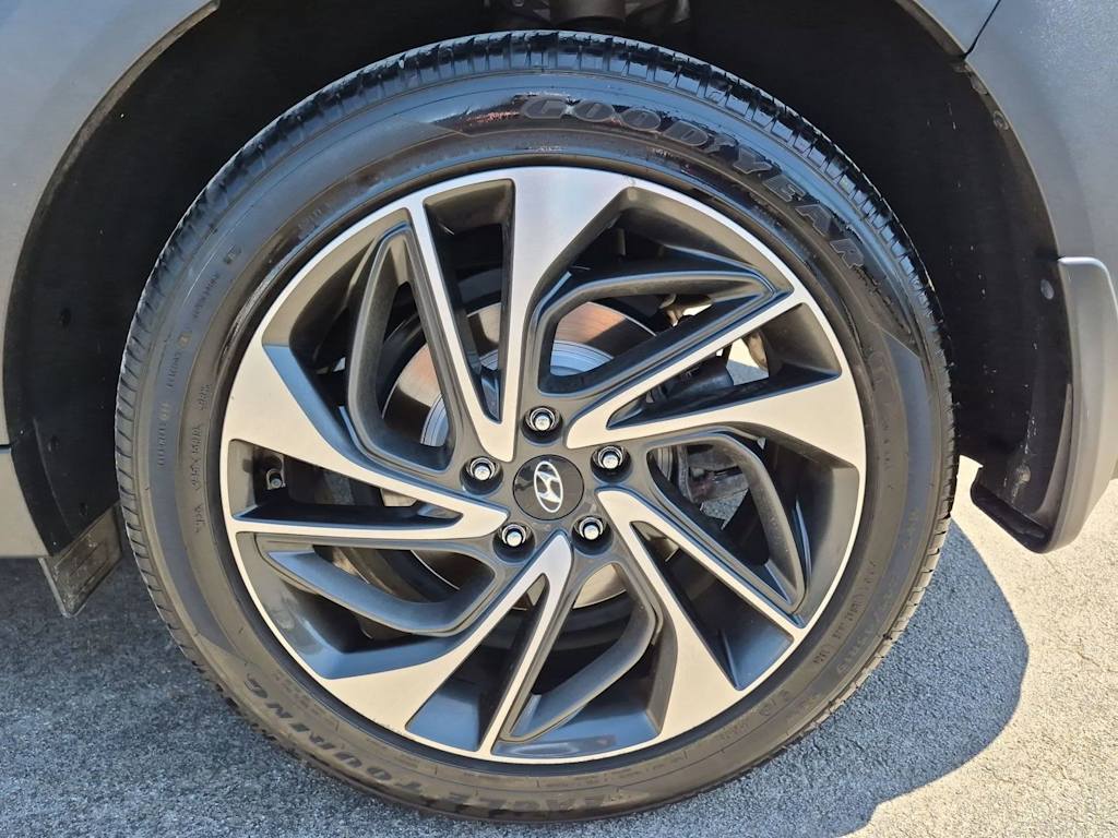 Thumbnail: 2020 Hyundai Tucson - 8