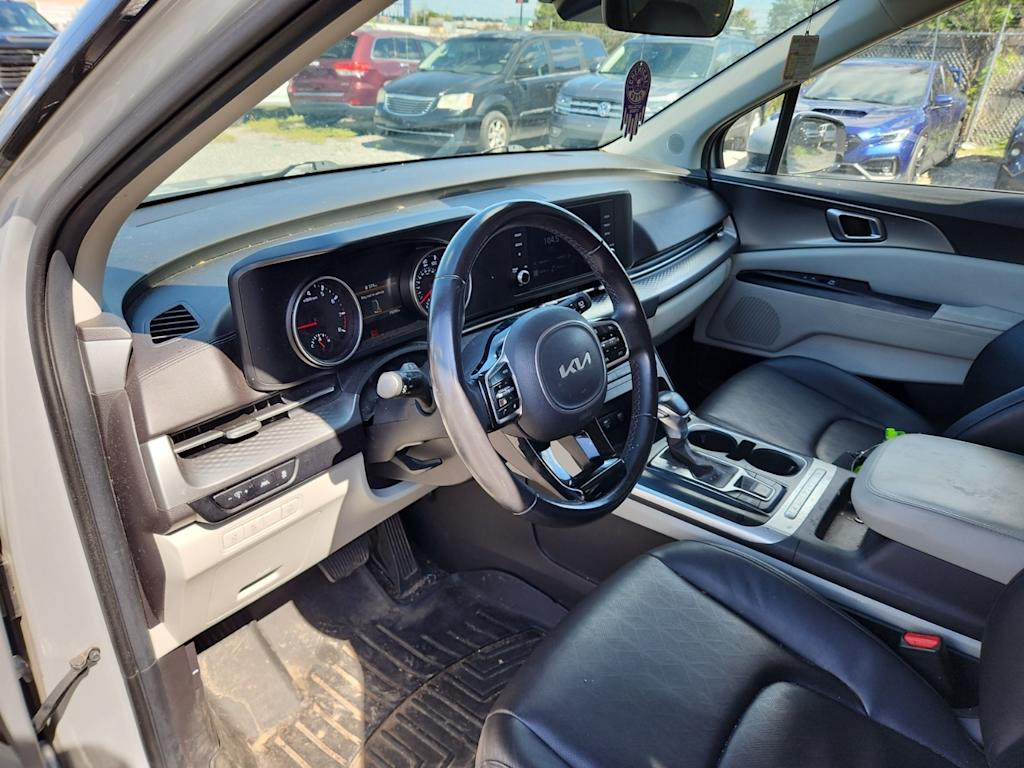 Thumbnail: 2022 Kia Carnival - 11