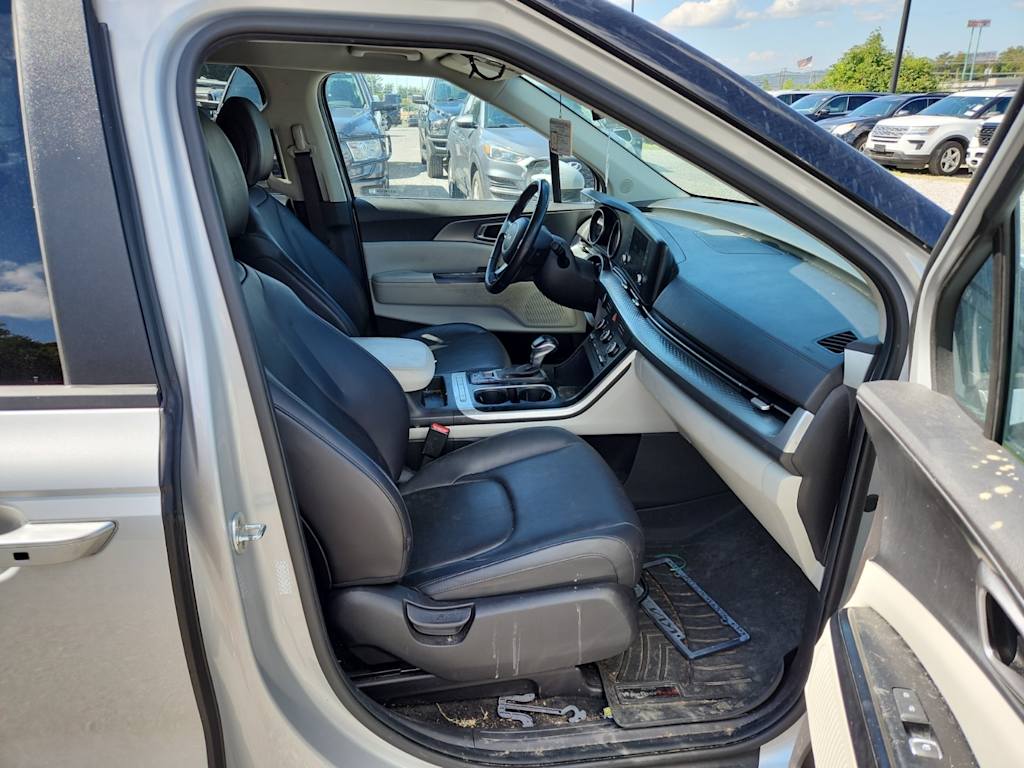 Thumbnail: 2022 Kia Carnival - 22