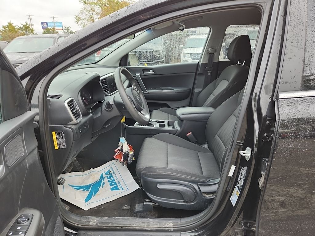 Thumbnail: 2022 Kia Sportage - 9