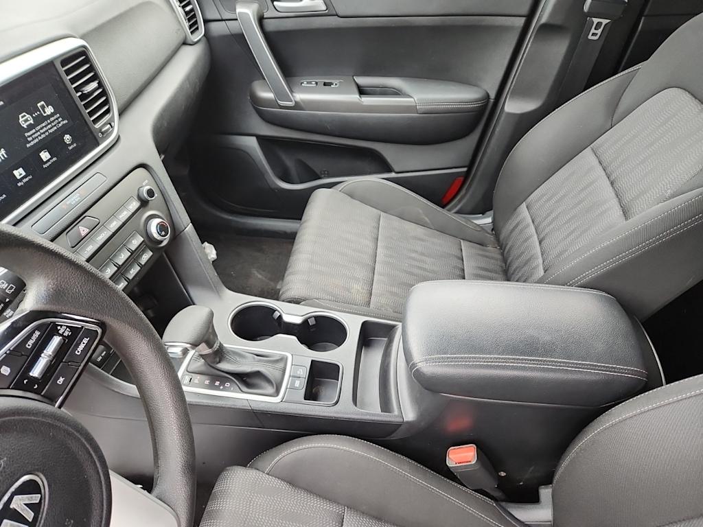 Thumbnail: 2022 Kia Sportage - 8