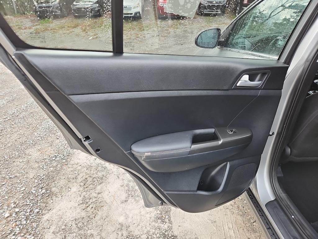 Thumbnail: 2022 Kia Sportage - 27