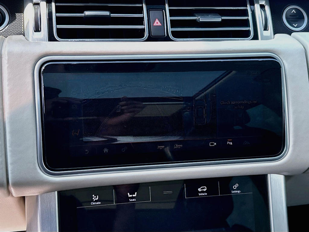 Thumbnail: 2019 Land Rover Range Rover - 24