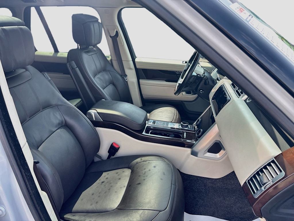 Thumbnail: 2019 Land Rover Range Rover - 34