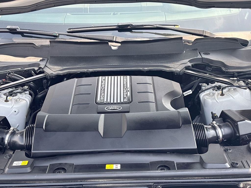Thumbnail: 2019 Land Rover Range Rover - 6