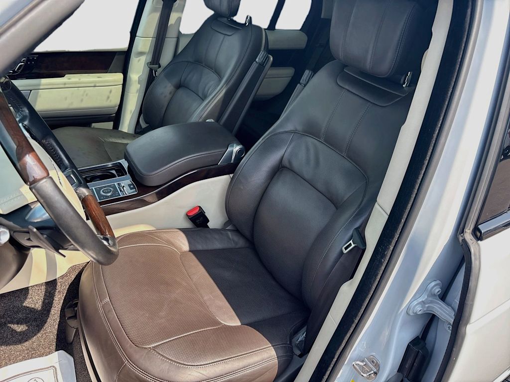 Thumbnail: 2019 Land Rover Range Rover - 8
