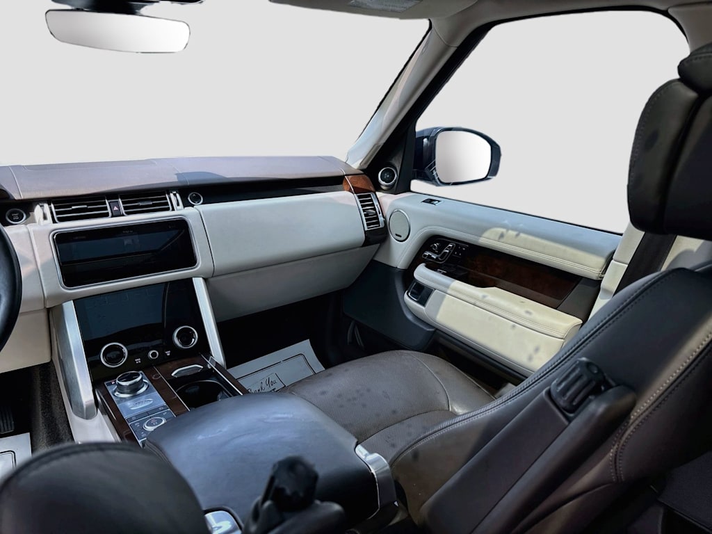 Thumbnail: 2019 Land Rover Range Rover - 31