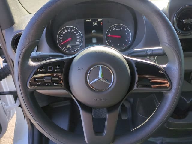 Thumbnail: 2024 Mercedes-Benz Sprinter - 23