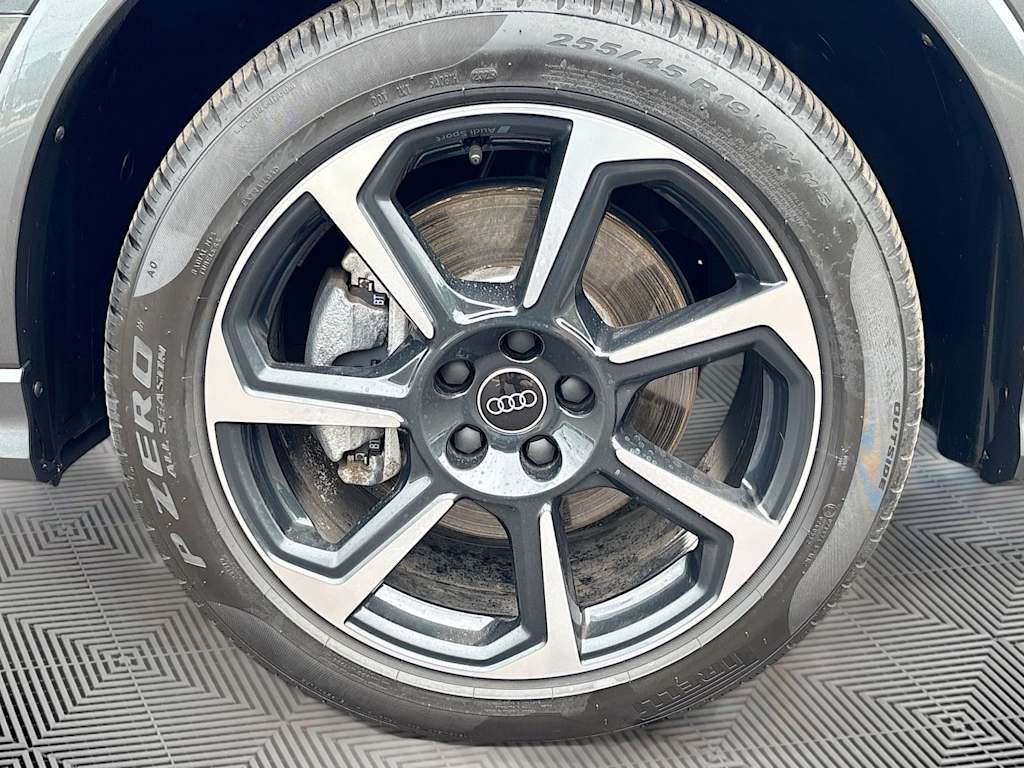 Thumbnail: 2025 Audi Q3 - 7