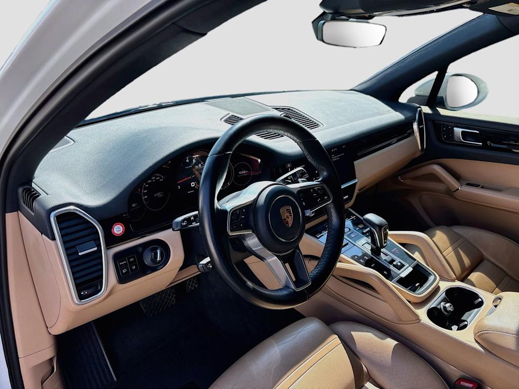 Thumbnail: 2020 Porsche Cayenne - 2