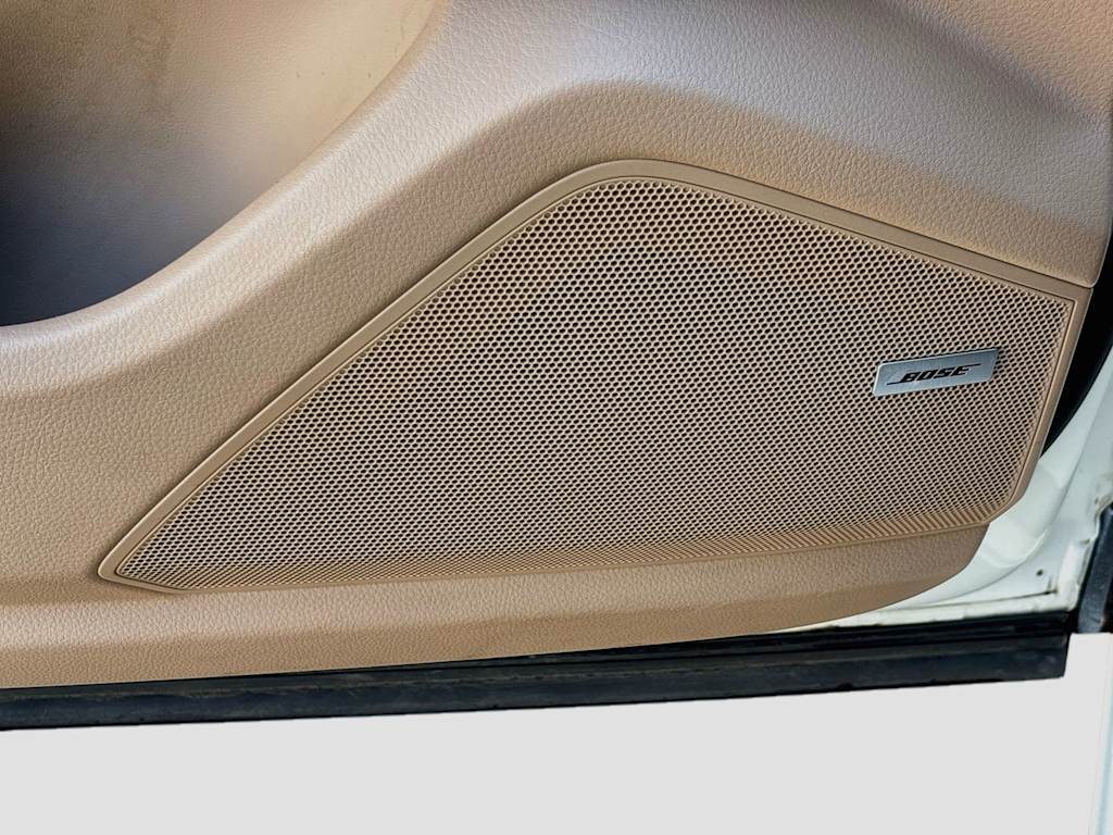 Thumbnail: 2020 Porsche Cayenne - 28