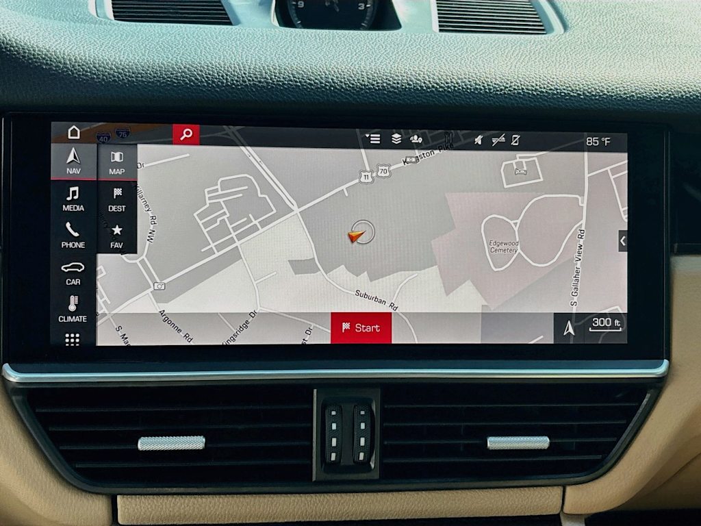 Thumbnail: 2020 Porsche Cayenne - 15