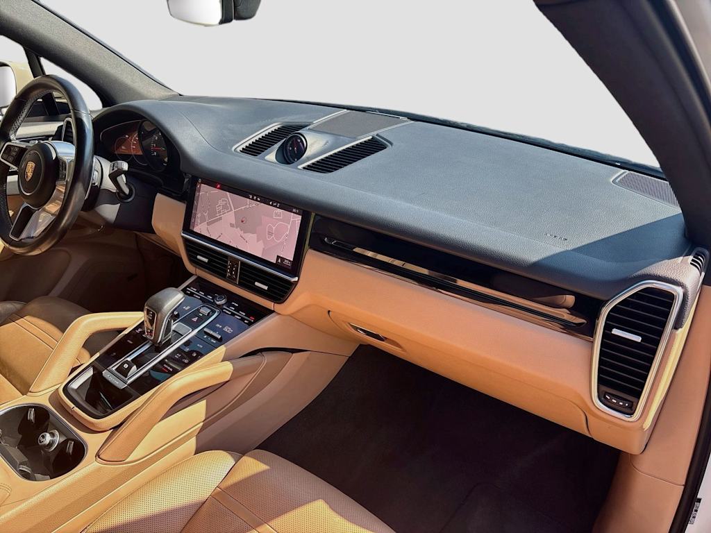 Thumbnail: 2020 Porsche Cayenne - 14