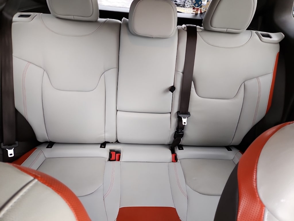 Thumbnail: 2015 Jeep Renegade - 10