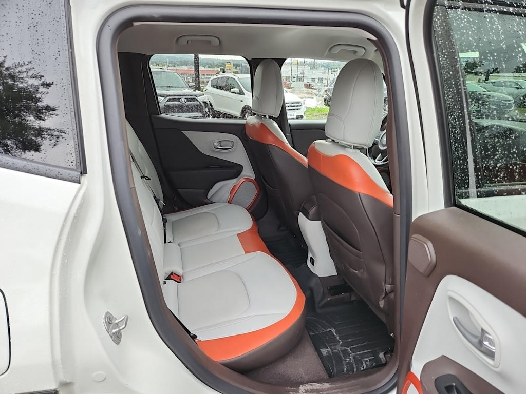 Thumbnail: 2015 Jeep Renegade - 24