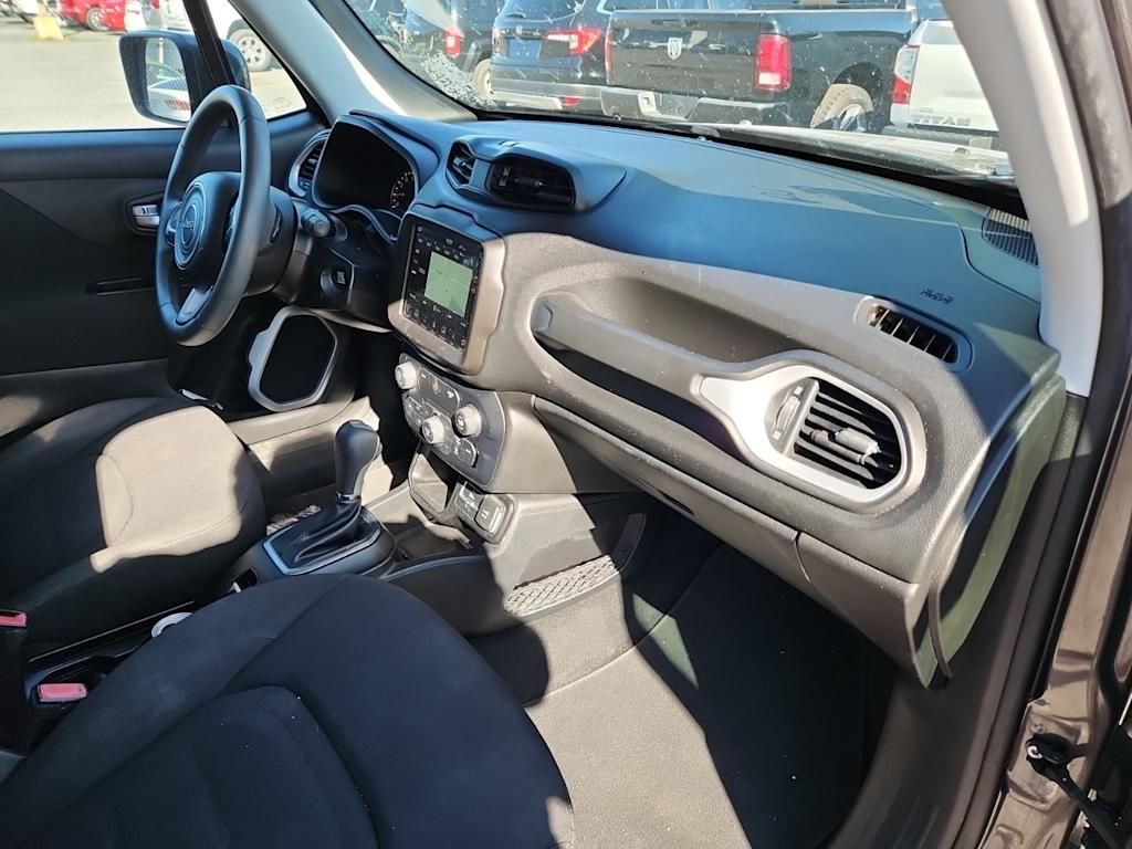 Thumbnail: 2019 Jeep Renegade - 12