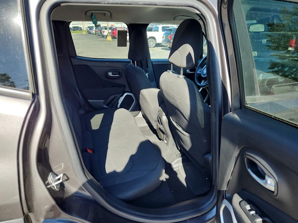 Thumbnail: 2019 Jeep Renegade - 23
