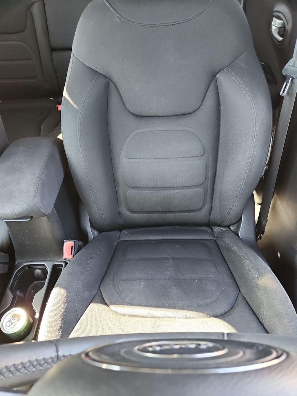 Thumbnail: 2019 Jeep Renegade - 18