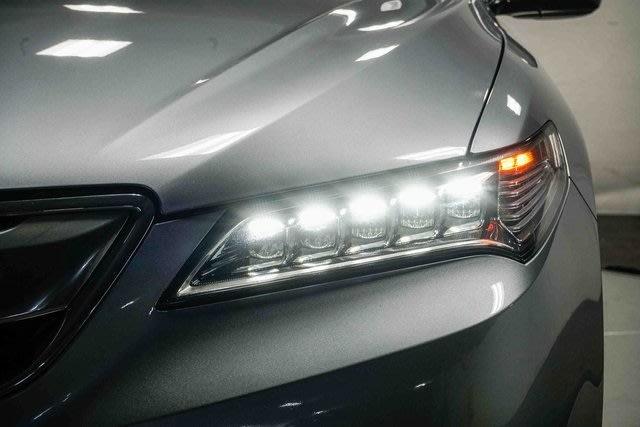 Thumbnail: 2015 Acura TLX - 21