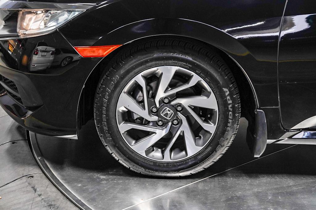 Thumbnail: 2017 Honda Civic - 5