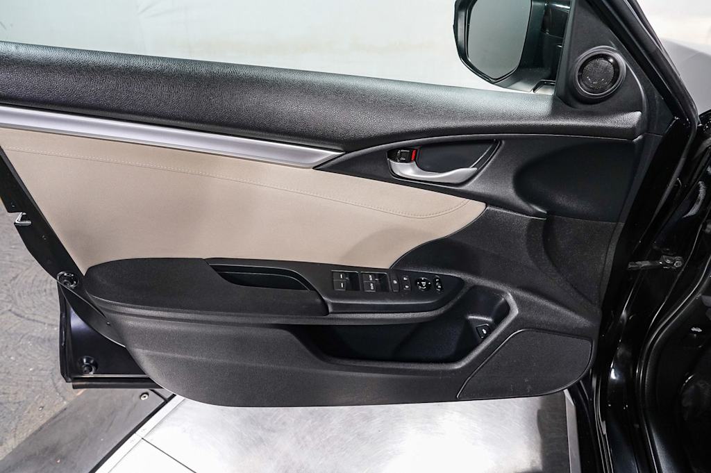 Thumbnail: 2017 Honda Civic - 26