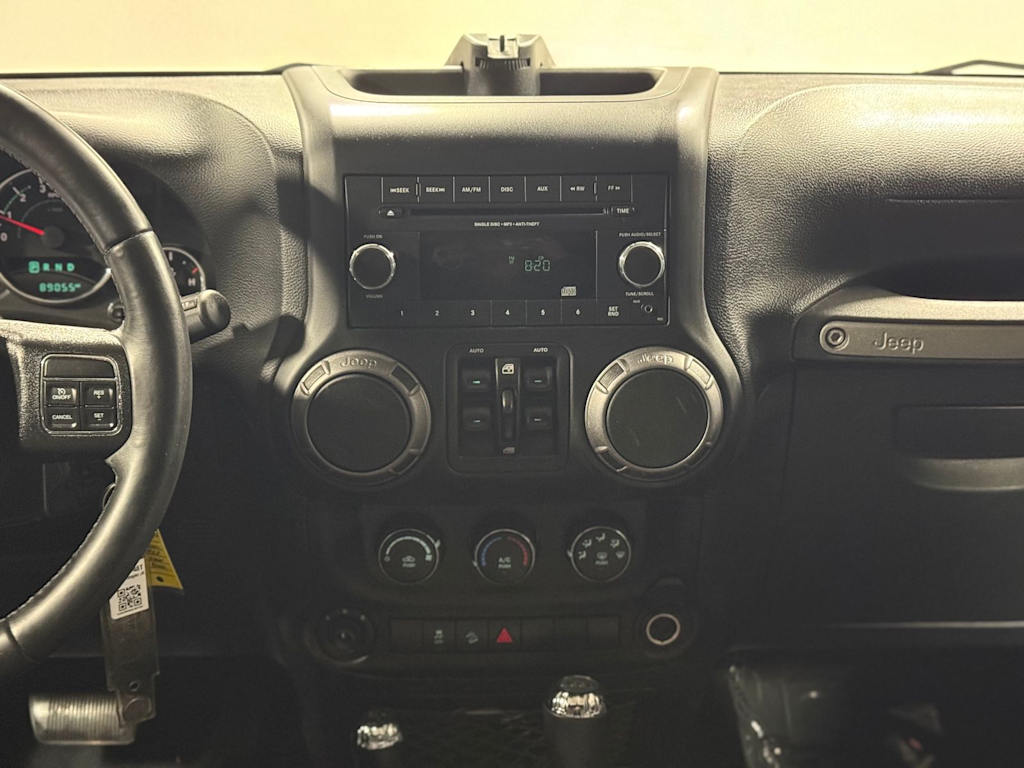 Thumbnail: 2018 Jeep Wrangler - 13