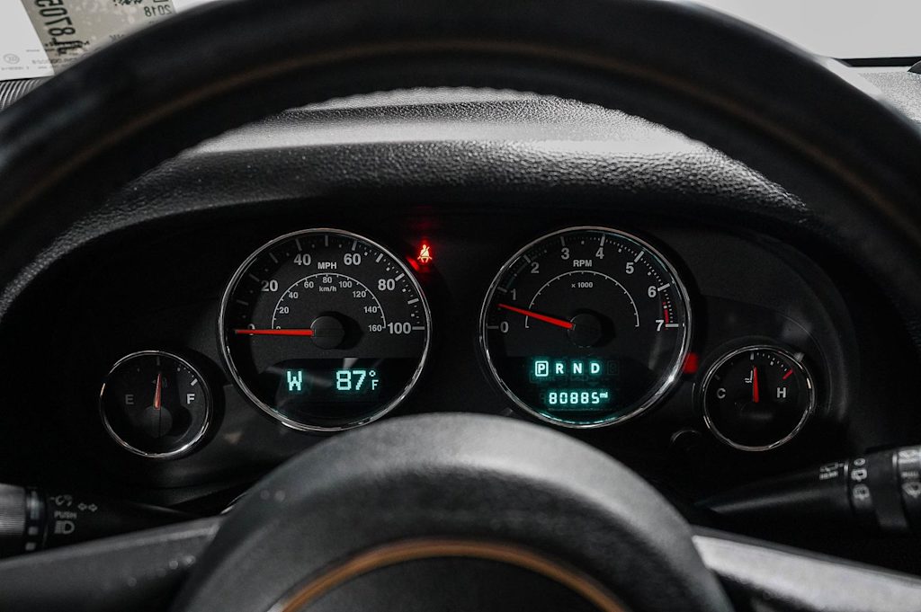 Thumbnail: 2018 Jeep Wrangler - 16