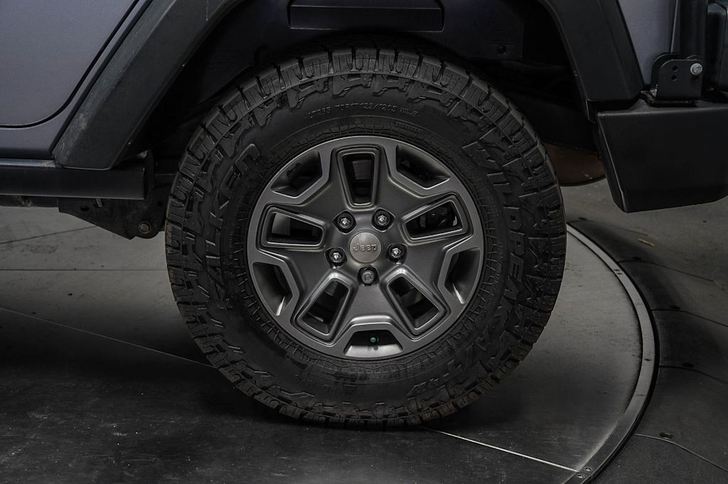 Thumbnail: 2018 Jeep Wrangler - 22
