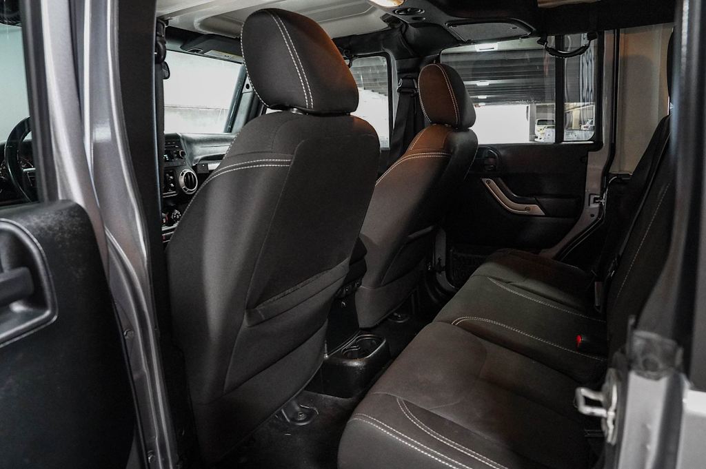 Thumbnail: 2018 Jeep Wrangler - 11