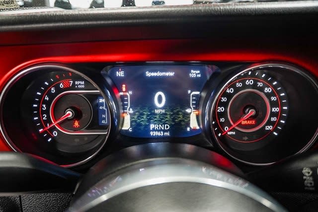 Thumbnail: 2019 Jeep Wrangler - 17