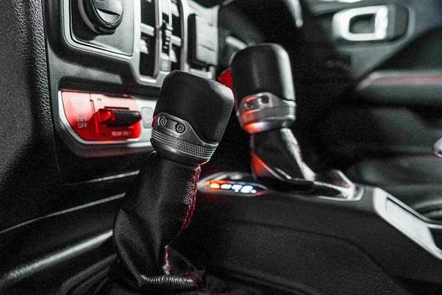 Thumbnail: 2019 Jeep Wrangler - 14